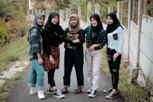 マッチングアプリで友達と一緒に写すときの写真のコツは？